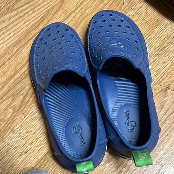 Sanuk Other - Sanuk Slip on shoes